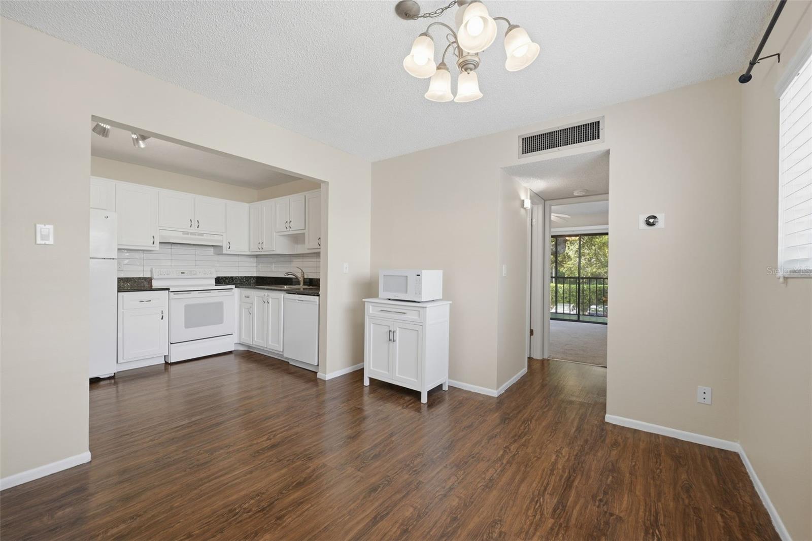 3300 FOX CHASE CIR N #224 — photo 5