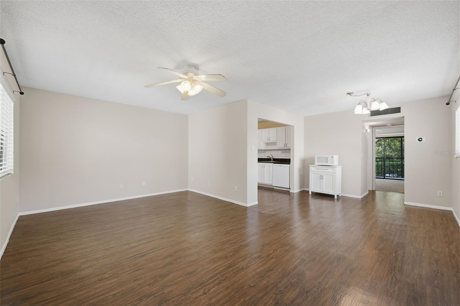 3300 FOX CHASE CIR N #224 — photo 3