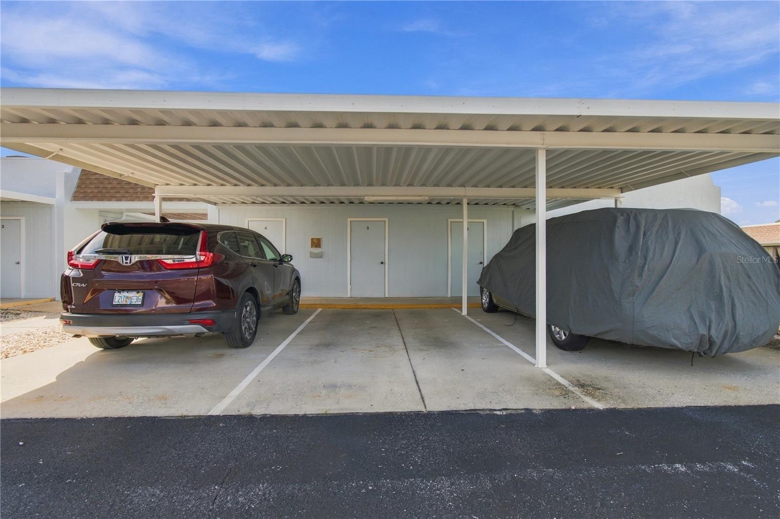 8220 SEVEN OAKS CT #5 — photo 34