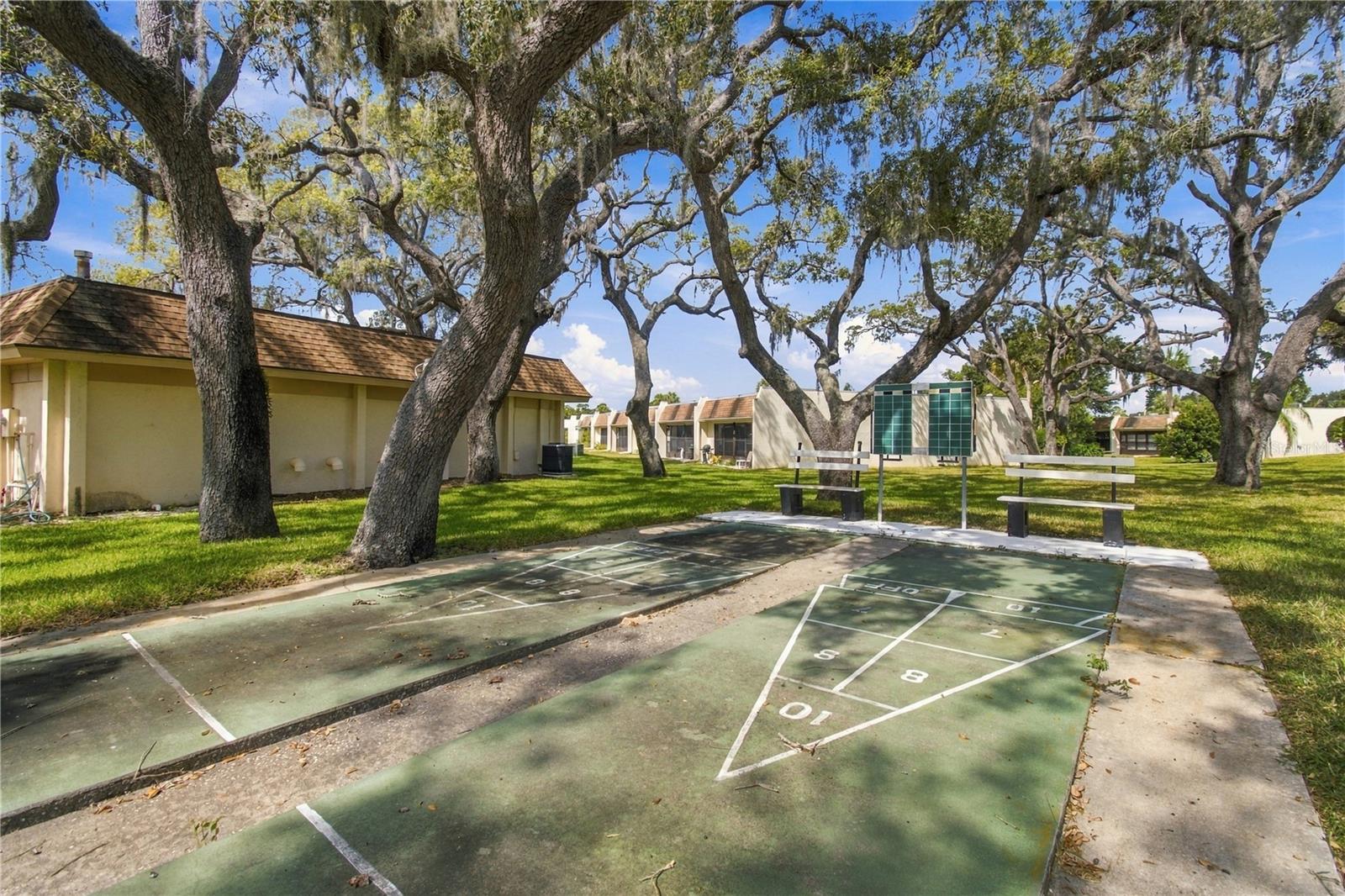 8220 SEVEN OAKS CT #5 — photo 41