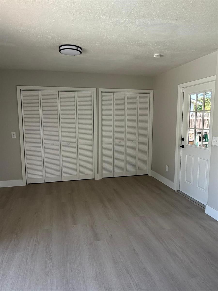 11106 HAPPY ACRES LN — photo 11