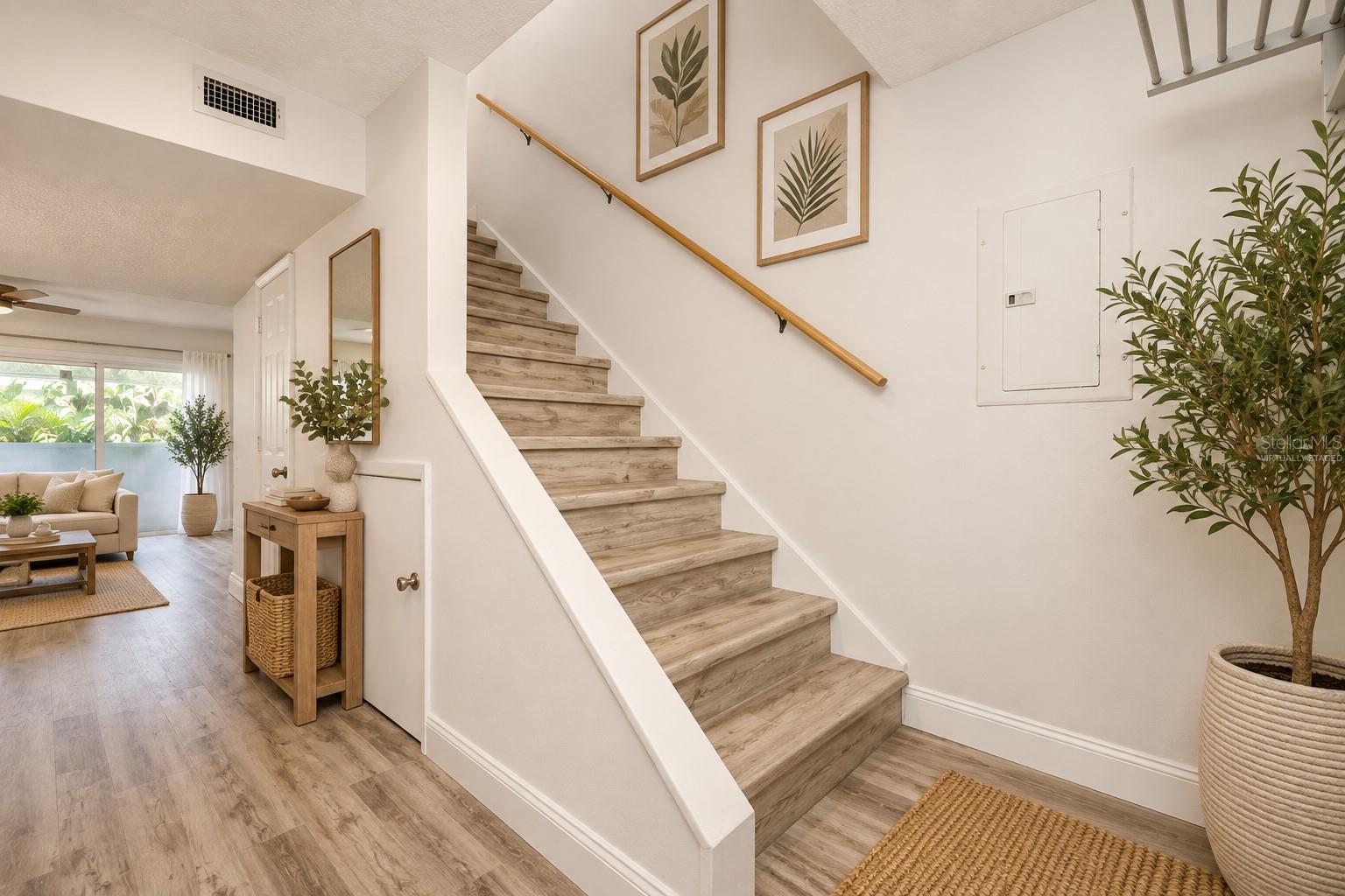 152 DOUGLAS RD W #A — photo 3