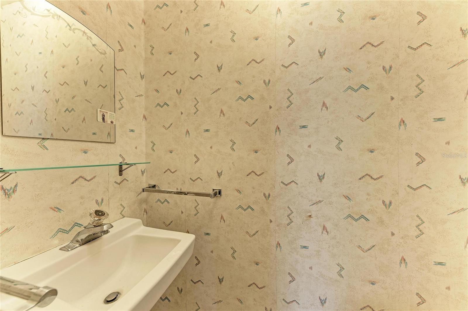 319 20TH ST E — photo 25