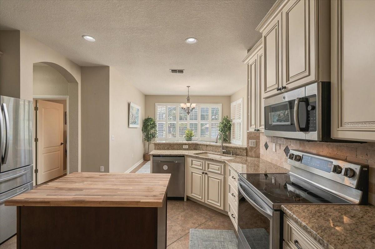 2929 FOREST HAMMOCK DR — photo 26
