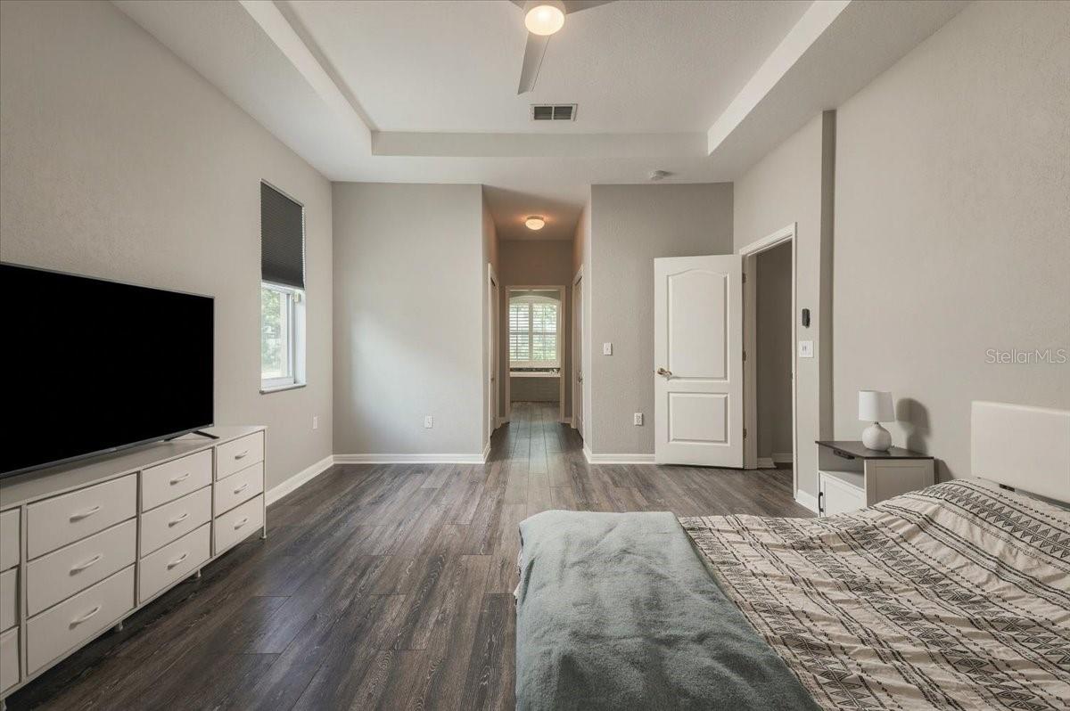 2929 FOREST HAMMOCK DR — photo 30