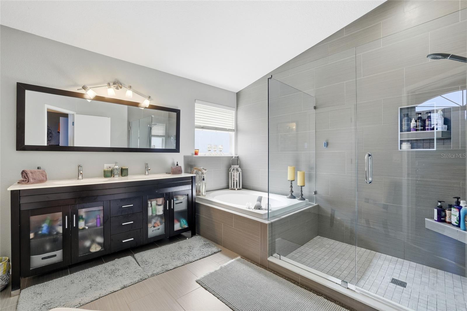 11235 CLAYRIDGE DR — photo 26