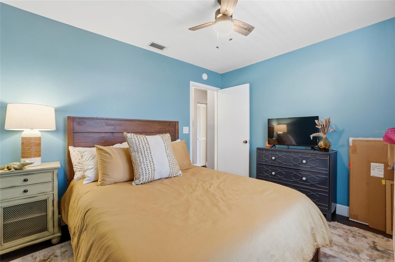 11235 CLAYRIDGE DR — photo 33