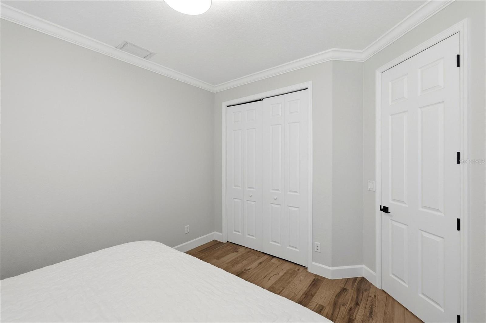 3769 GARLENDA AVE — photo 29