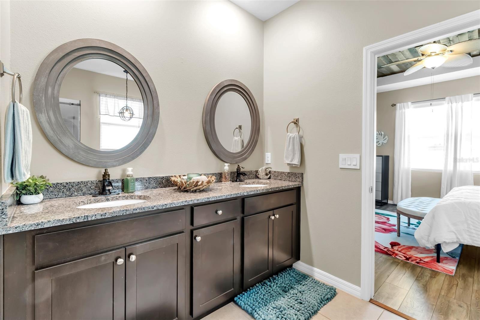 13225 WATERLEAF GARDEN CIR — photo 31