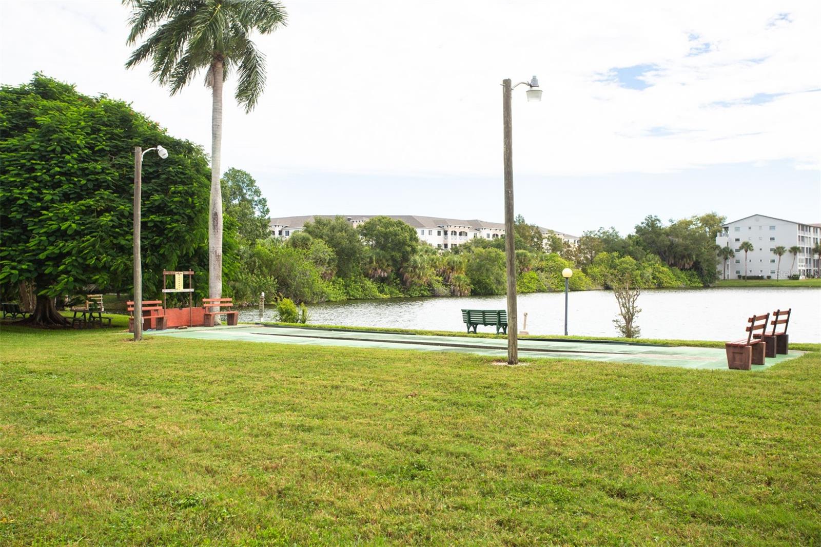 3710 LAKE BAYSHORE DR #k416 — photo 29