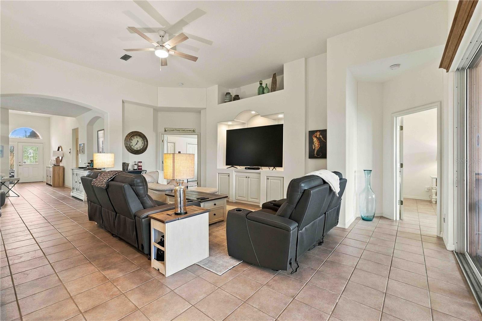 1542 SAN YSIDRO WAY — photo 15