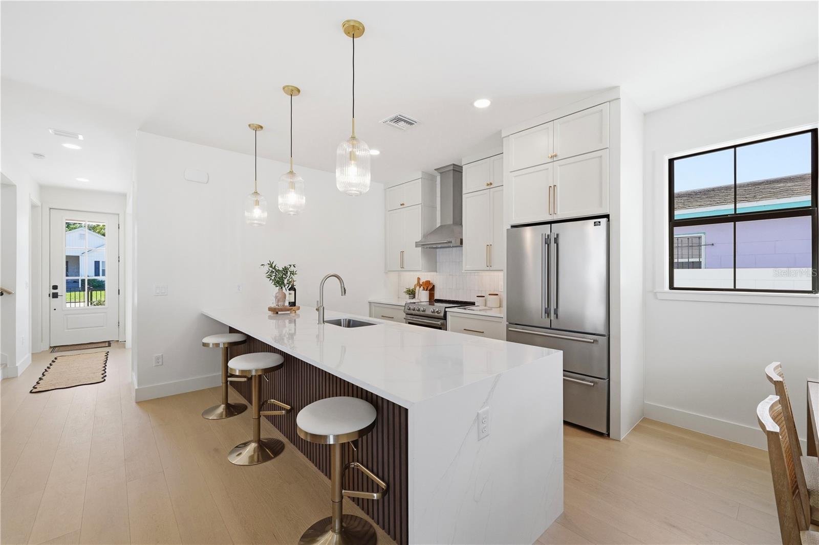 1025 MELROSE AVE S — photo 16