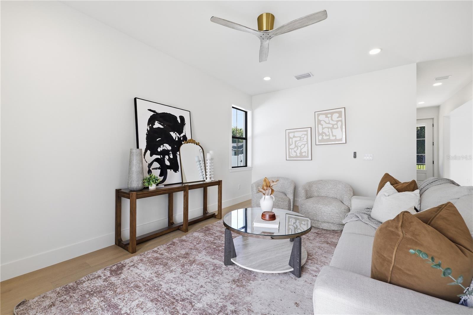 1025 MELROSE AVE S — photo 14