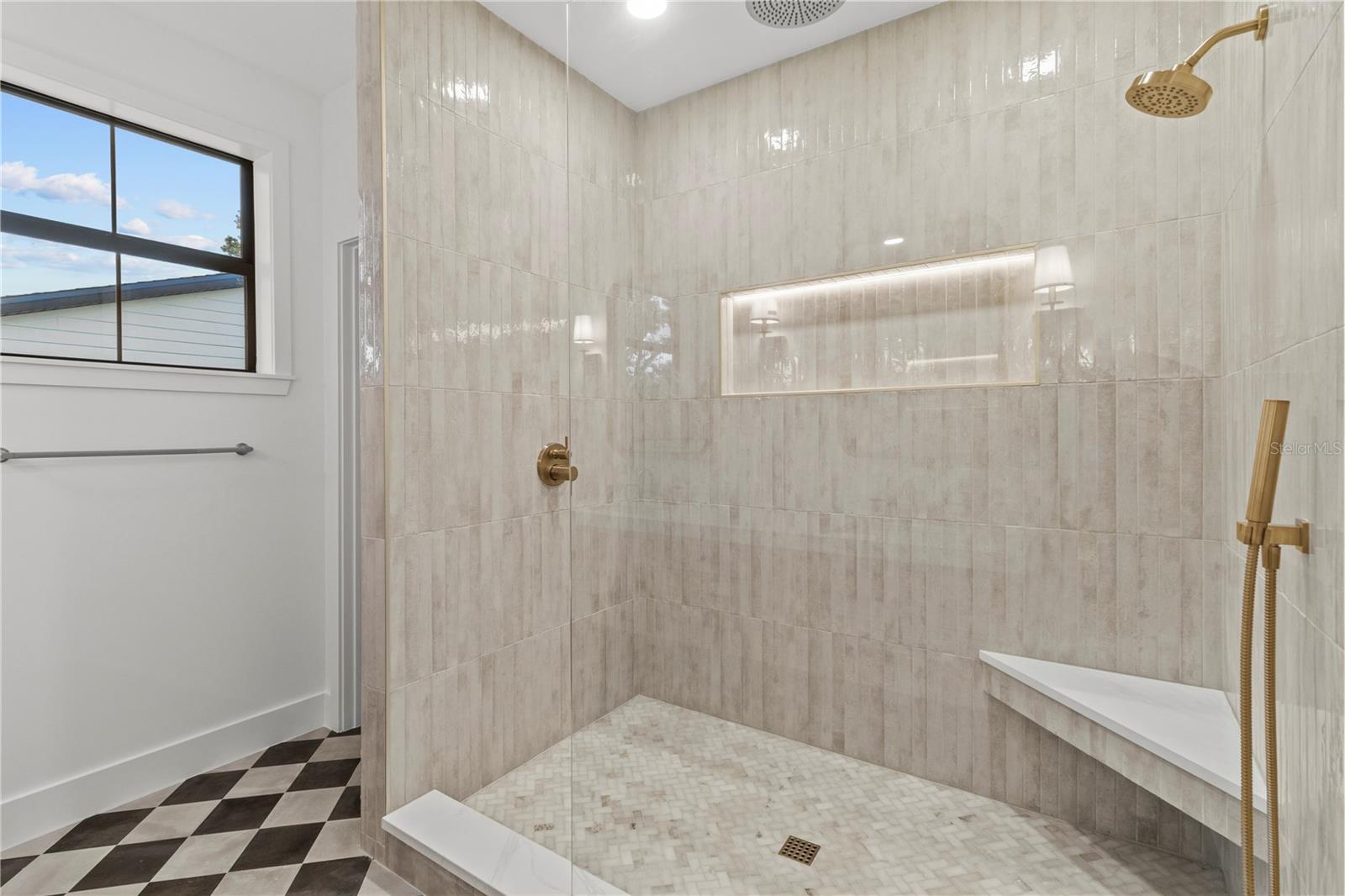 1025 MELROSE AVE S — photo 25