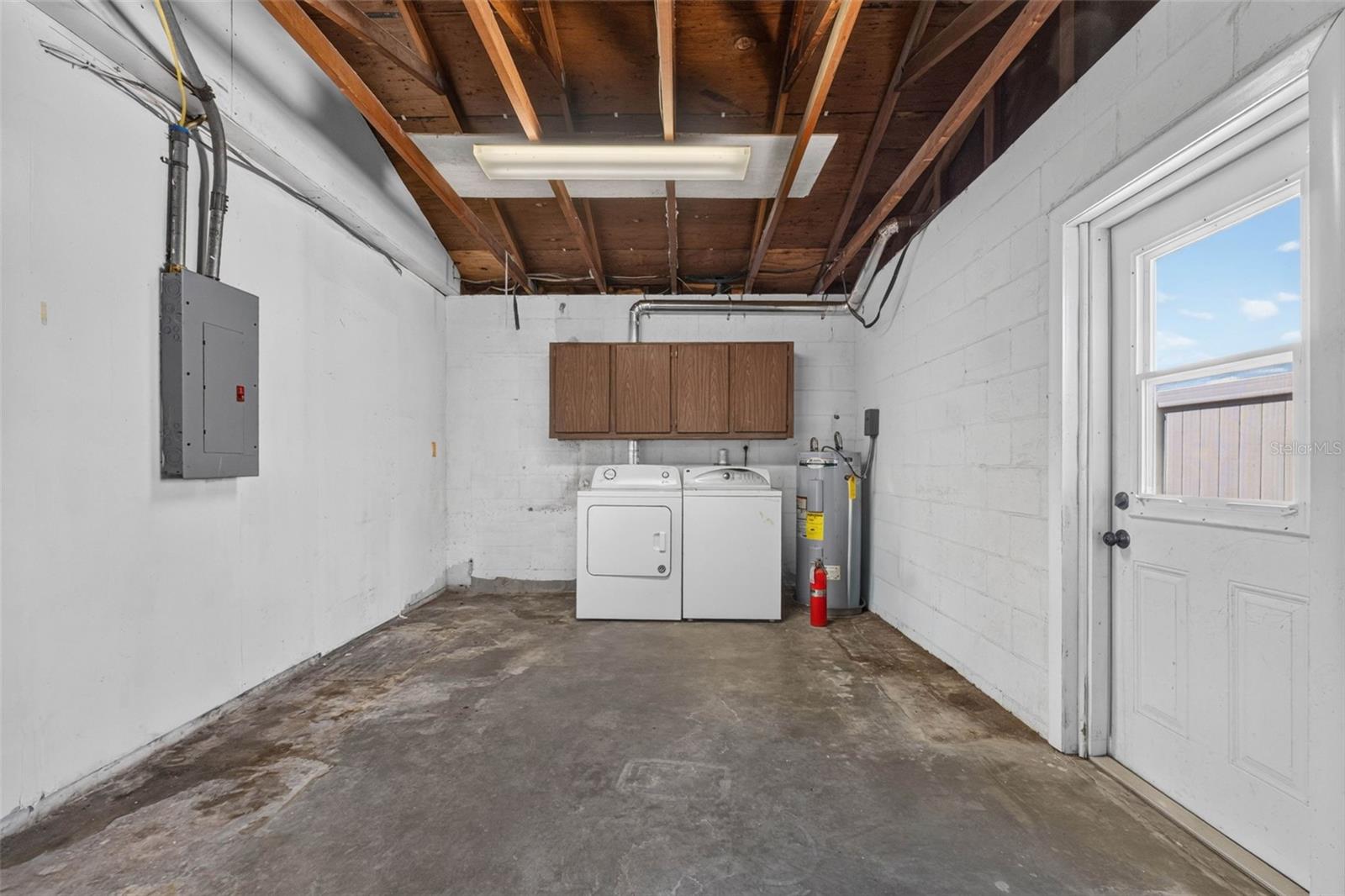 3312 W BURKE ST — photo 51