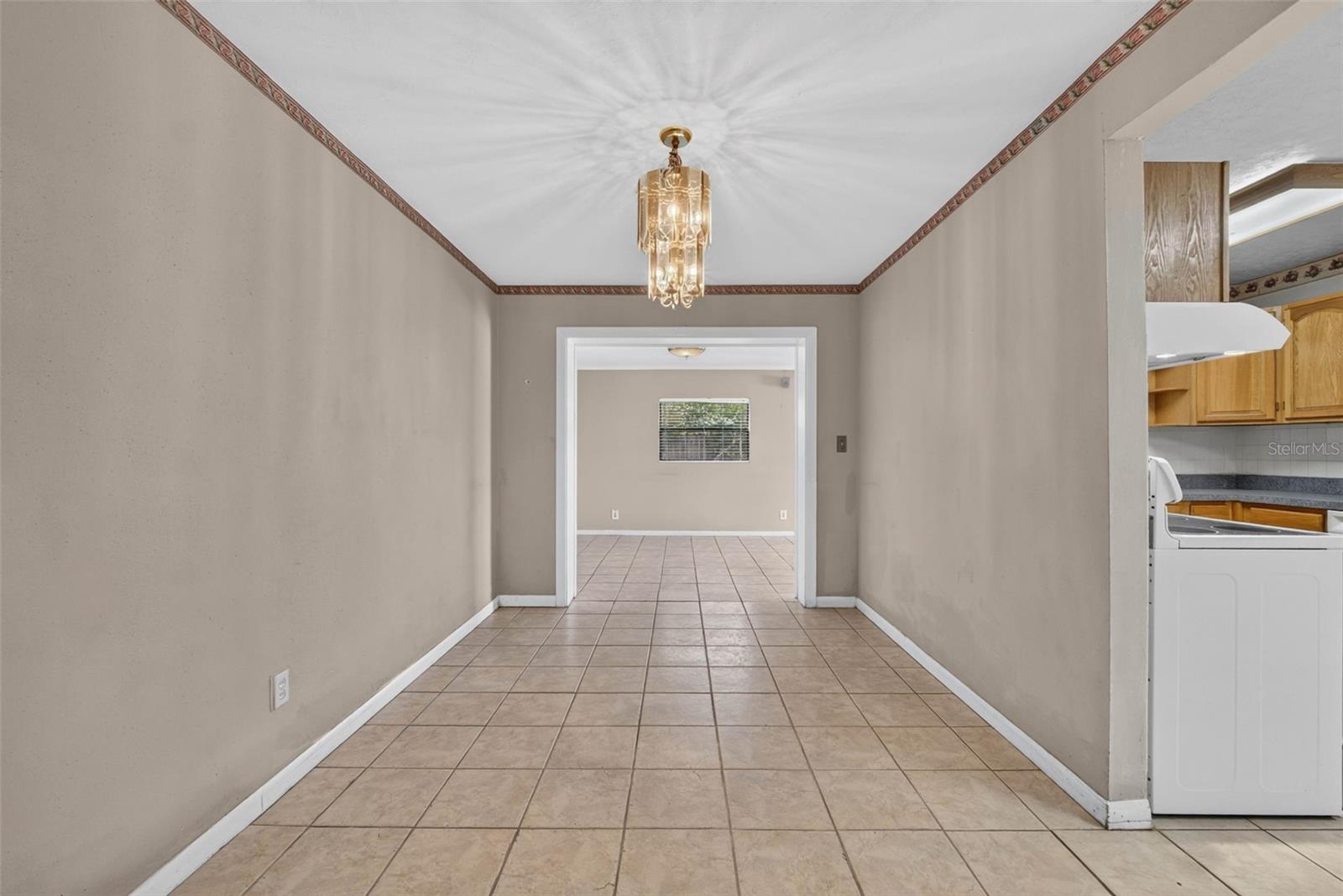 3312 W BURKE ST — photo 17