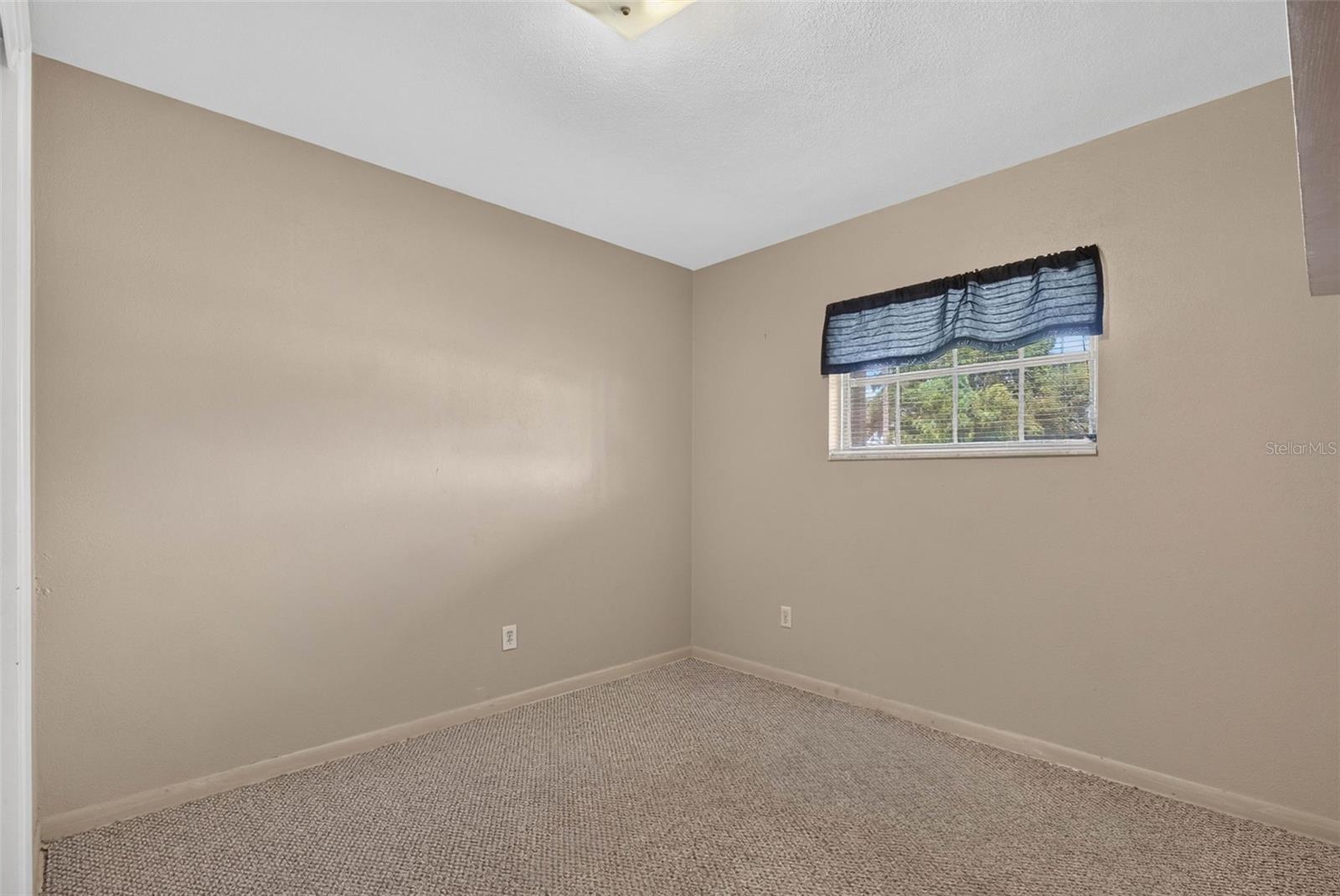 3312 W BURKE ST — photo 38