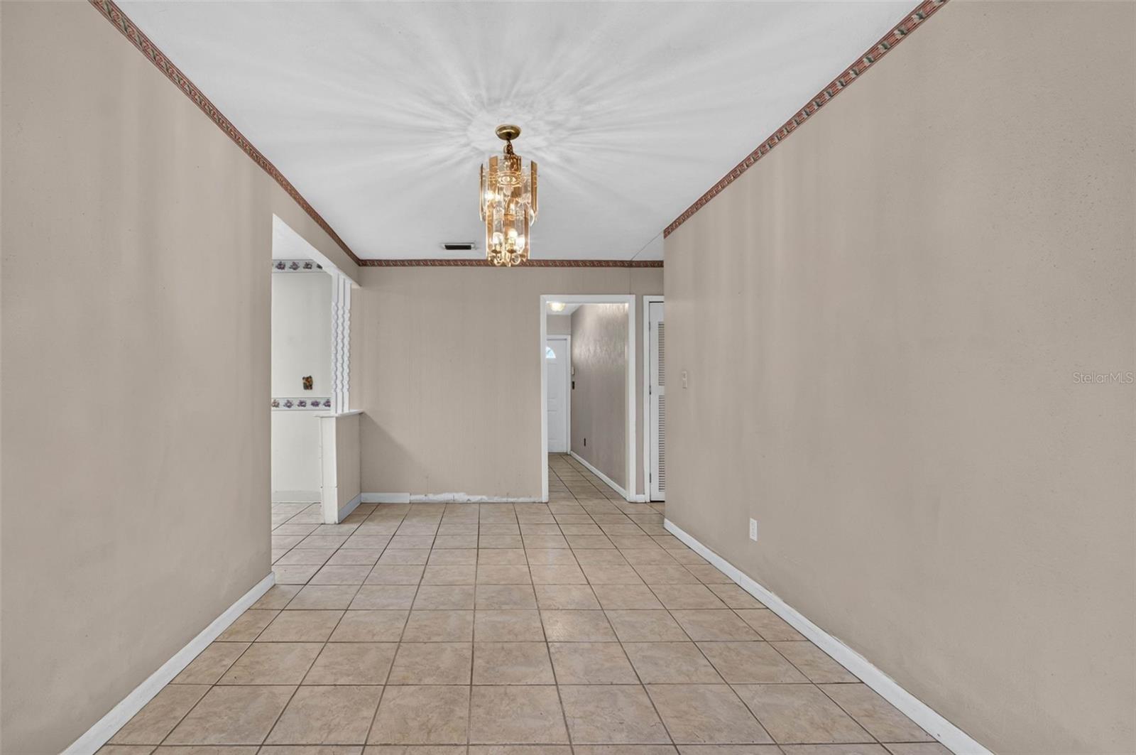 3312 W BURKE ST — photo 15