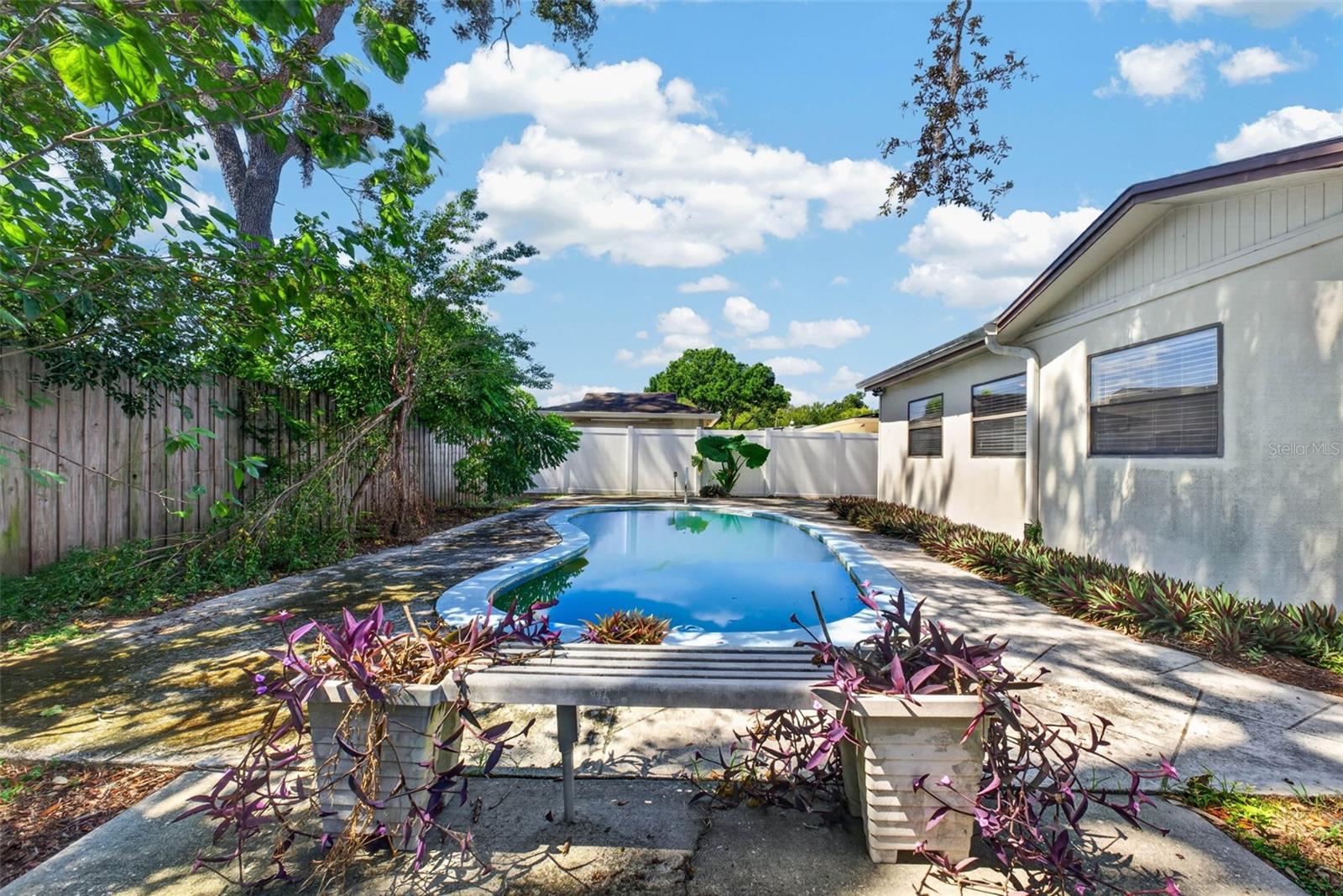 3312 W BURKE ST — photo 56