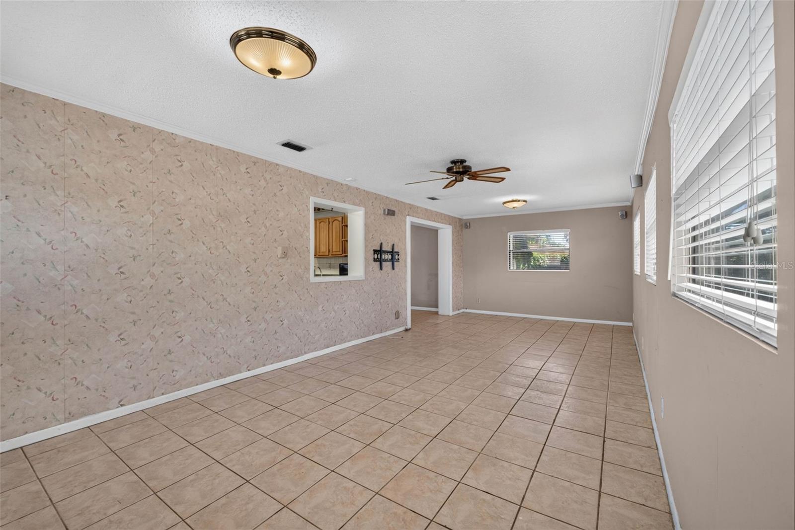 3312 W BURKE ST — photo 26