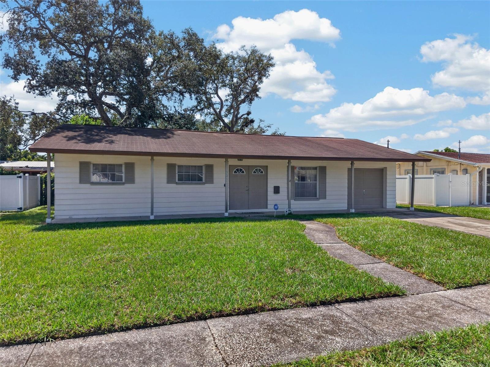3312 W BURKE ST — photo 57