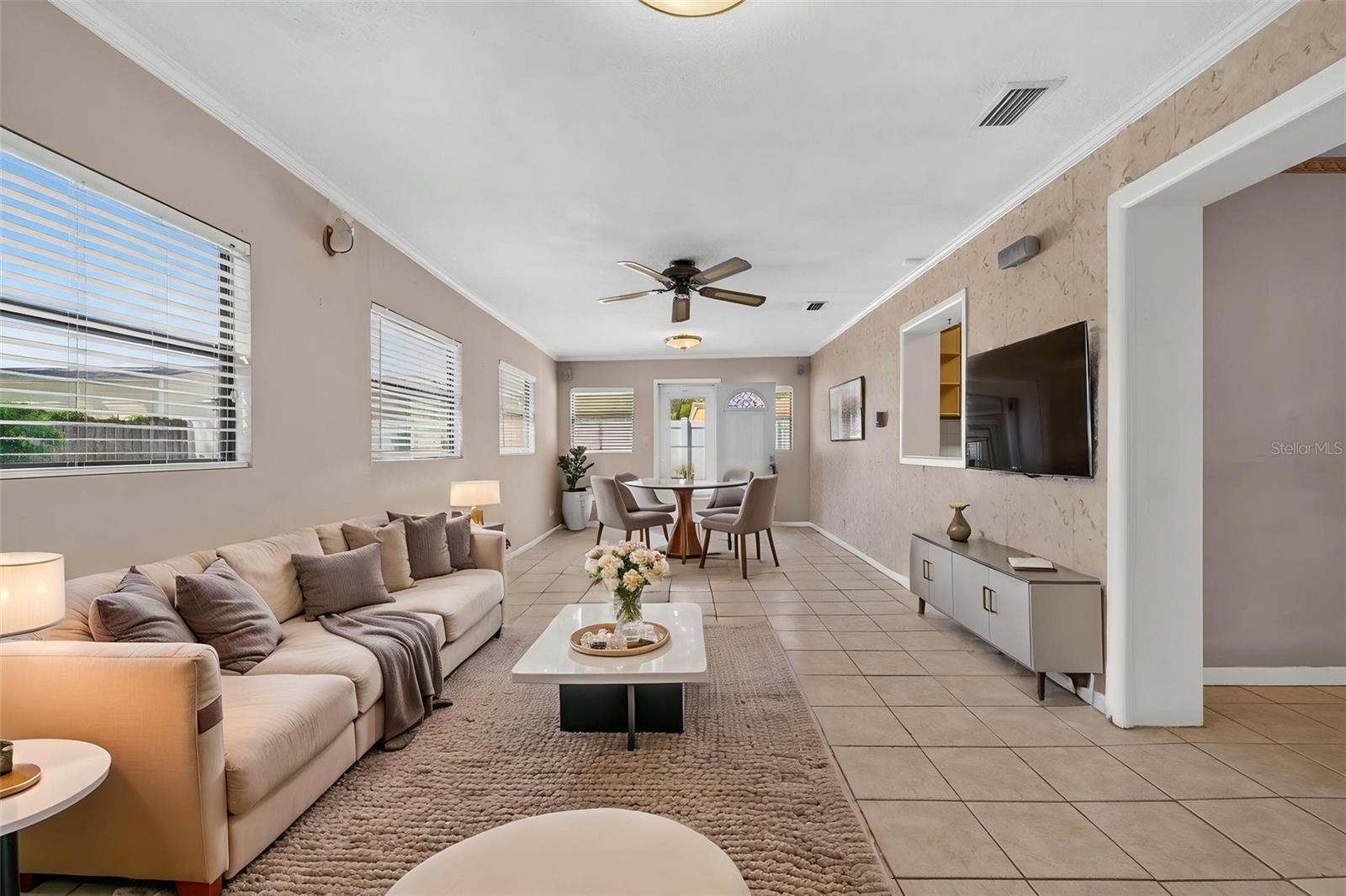 3312 W BURKE ST — photo 31