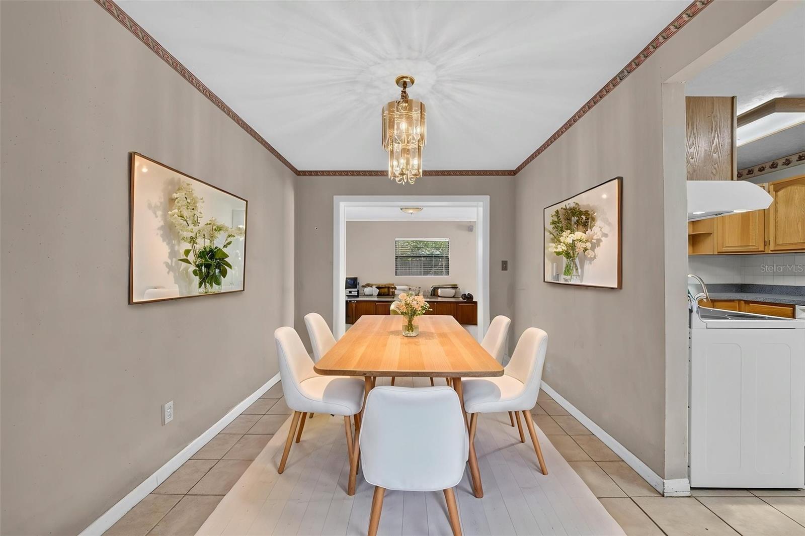 3312 W BURKE ST — photo 18