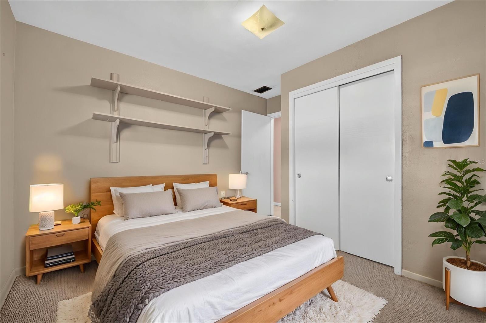 3312 W BURKE ST — photo 41