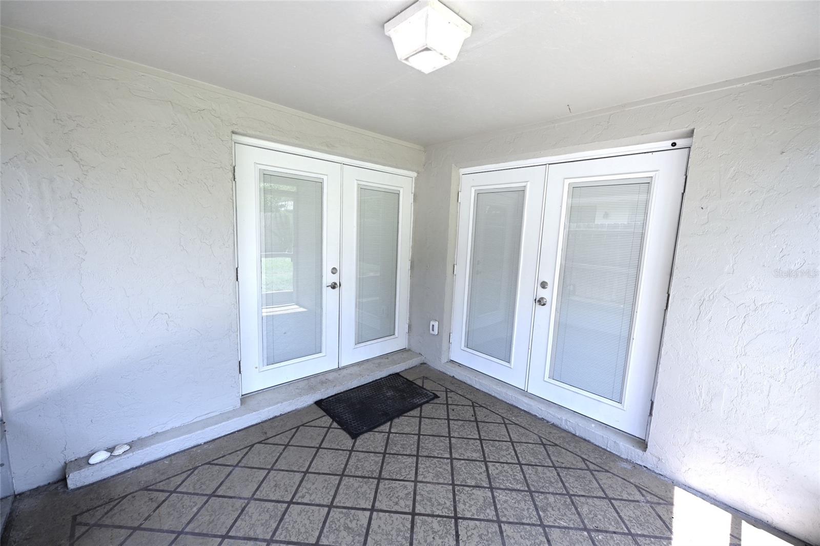 1922 MARCIA ST — photo 3