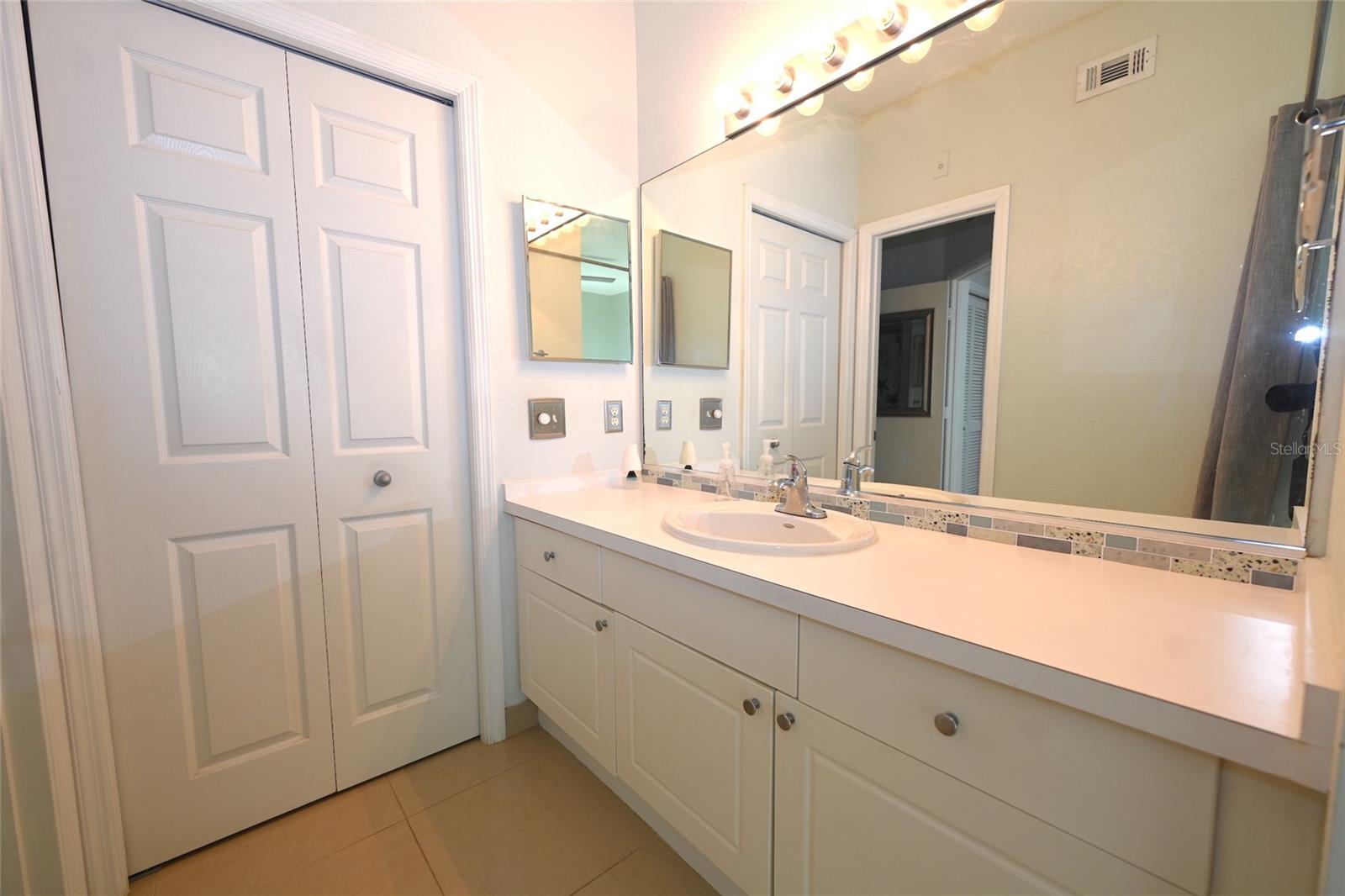 5110 NORTHRIDGE RD #202 — photo 15