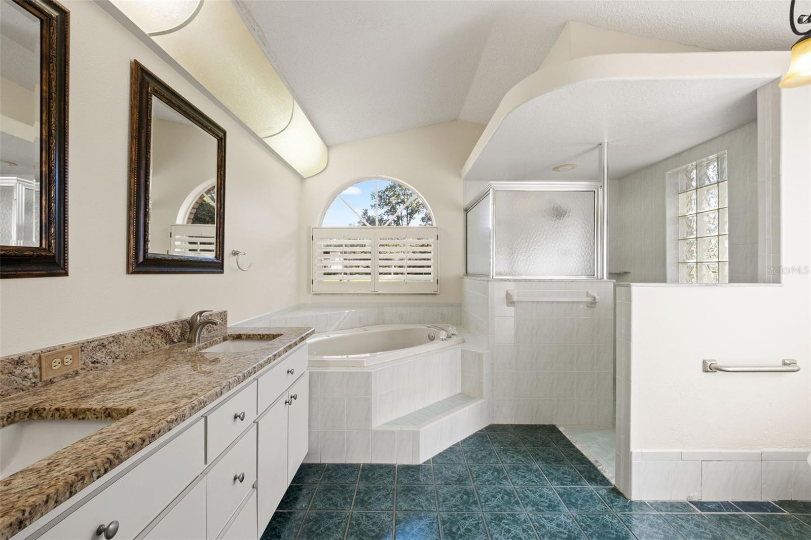 12843 OAK NUT ST — photo 37