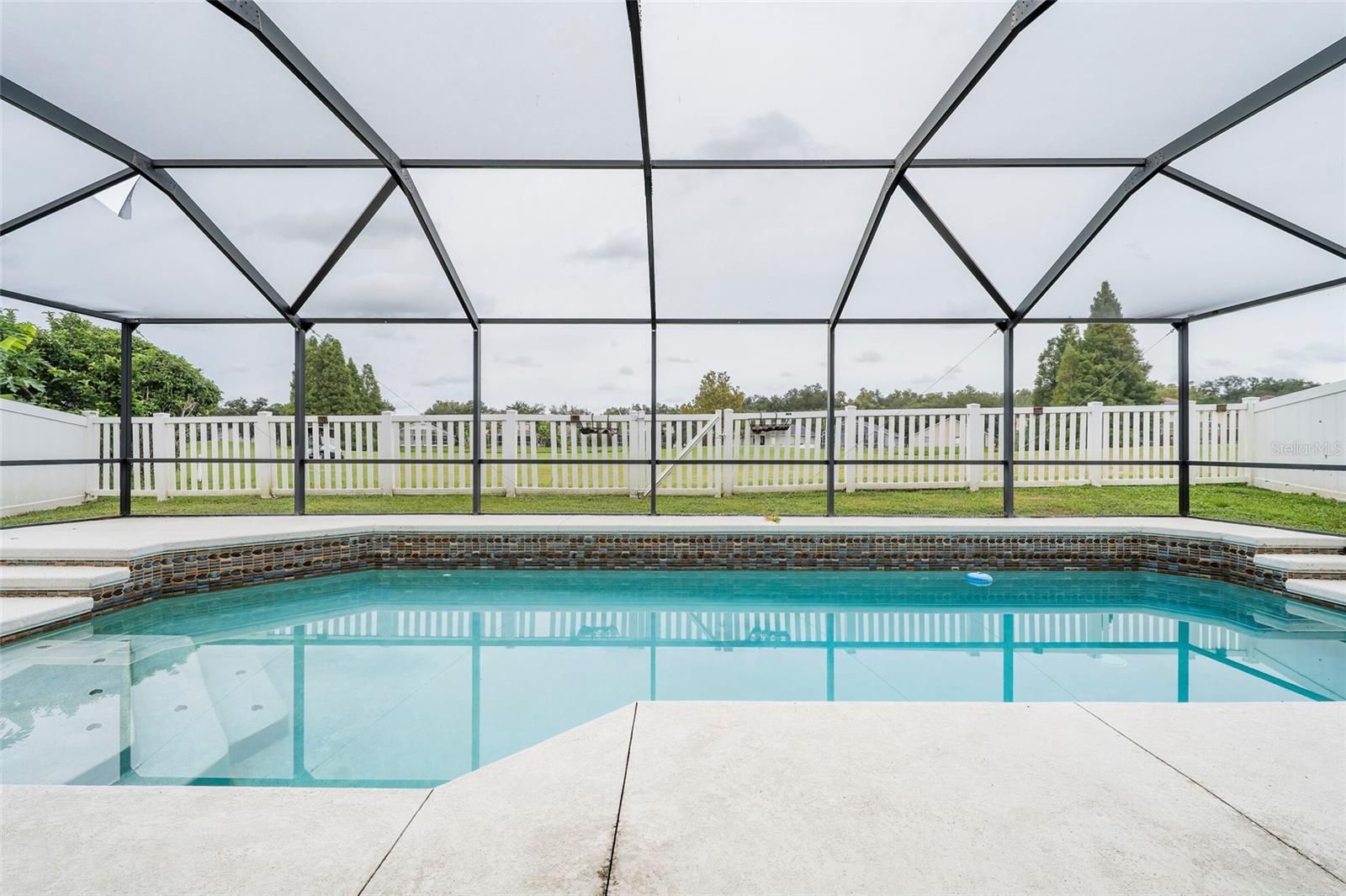 18182 SANDY POINTE DR — photo 46