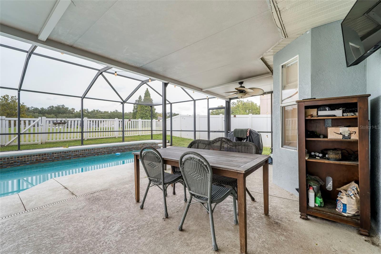 18182 SANDY POINTE DR — photo 45