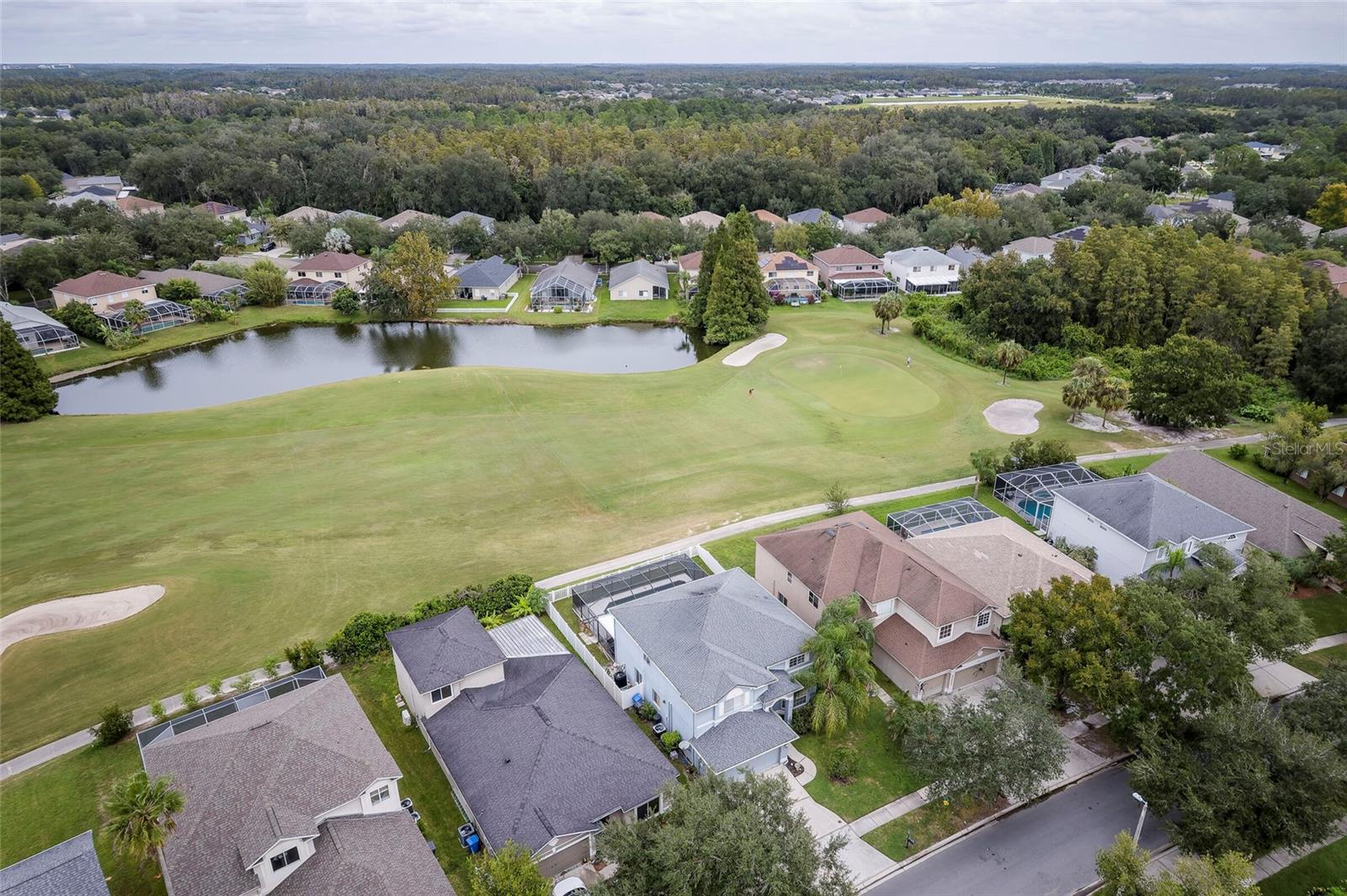18182 SANDY POINTE DR — photo 4