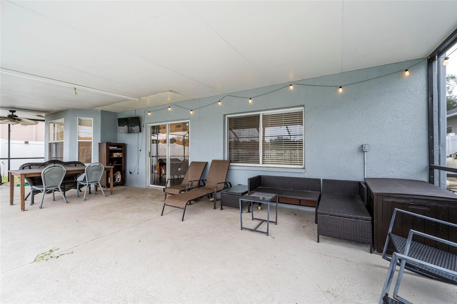 18182 SANDY POINTE DR — photo 44
