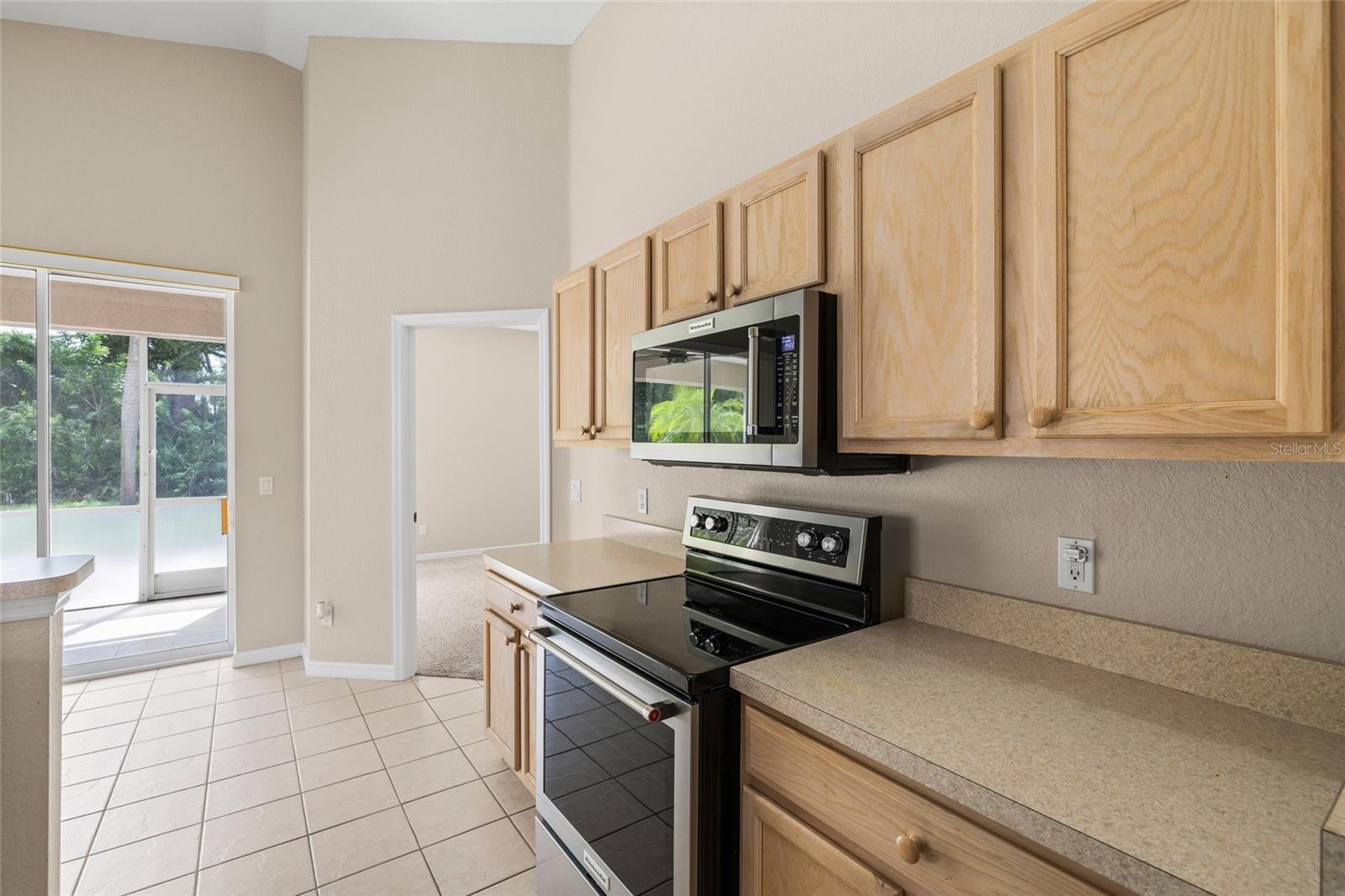 1436 HEDGEWOOD CIR — photo 6