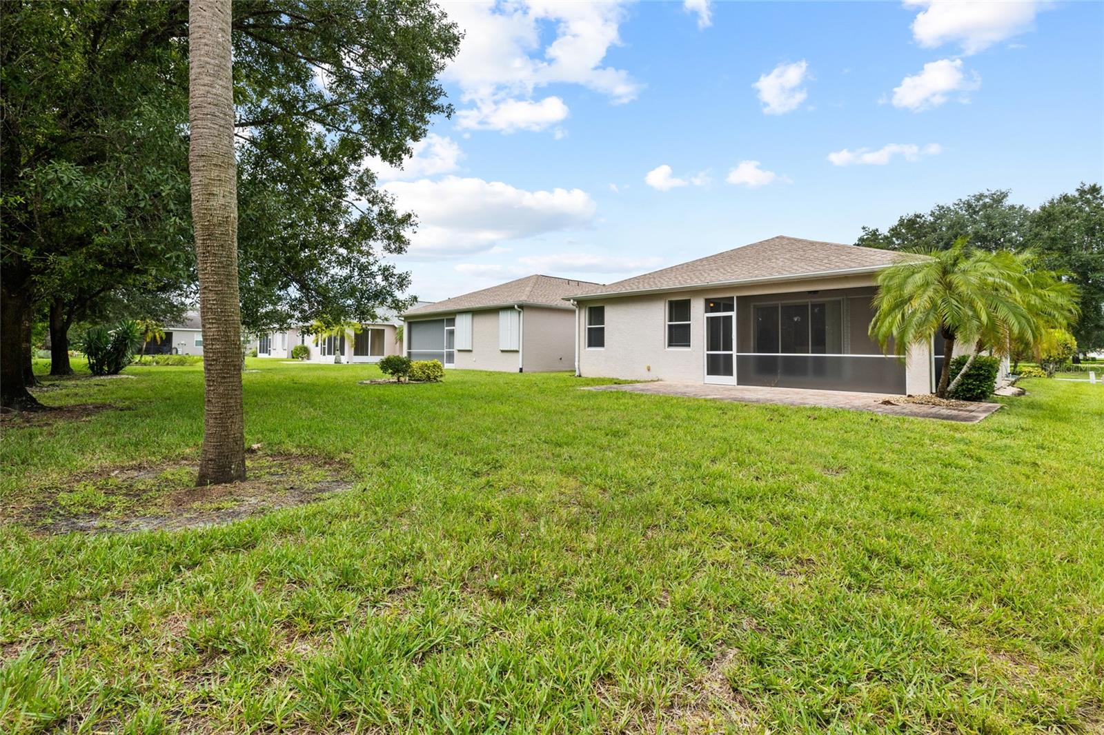 1436 HEDGEWOOD CIR — photo 37