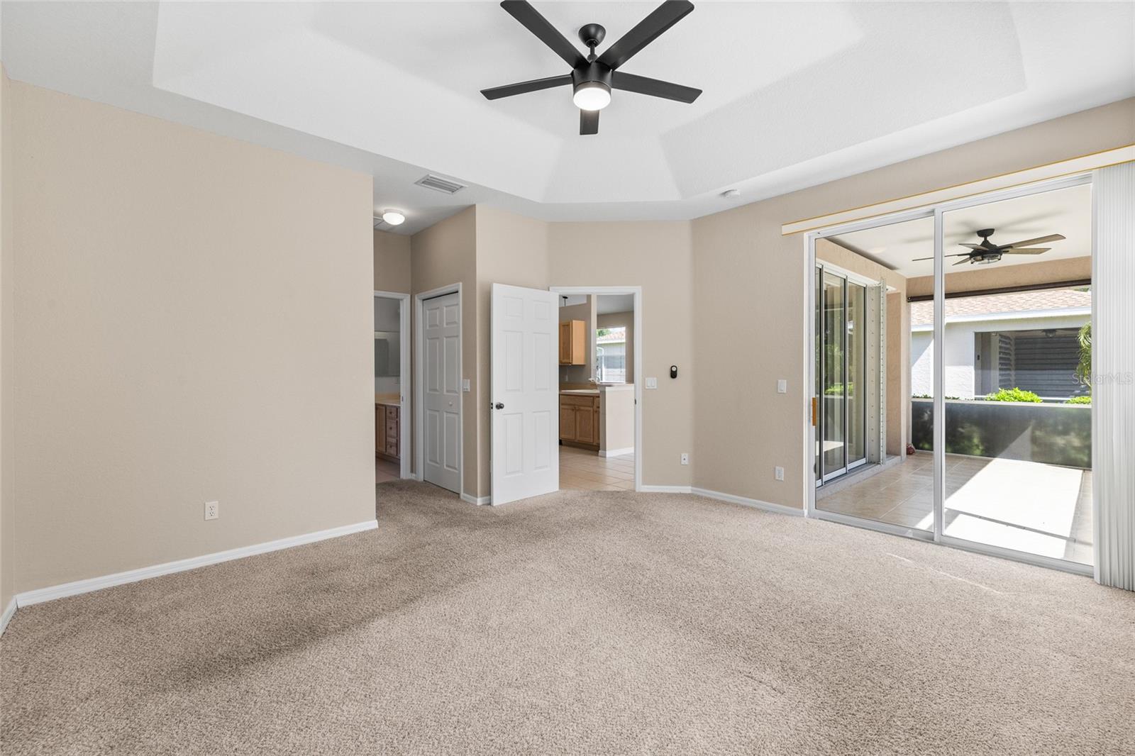 1436 HEDGEWOOD CIR — photo 25