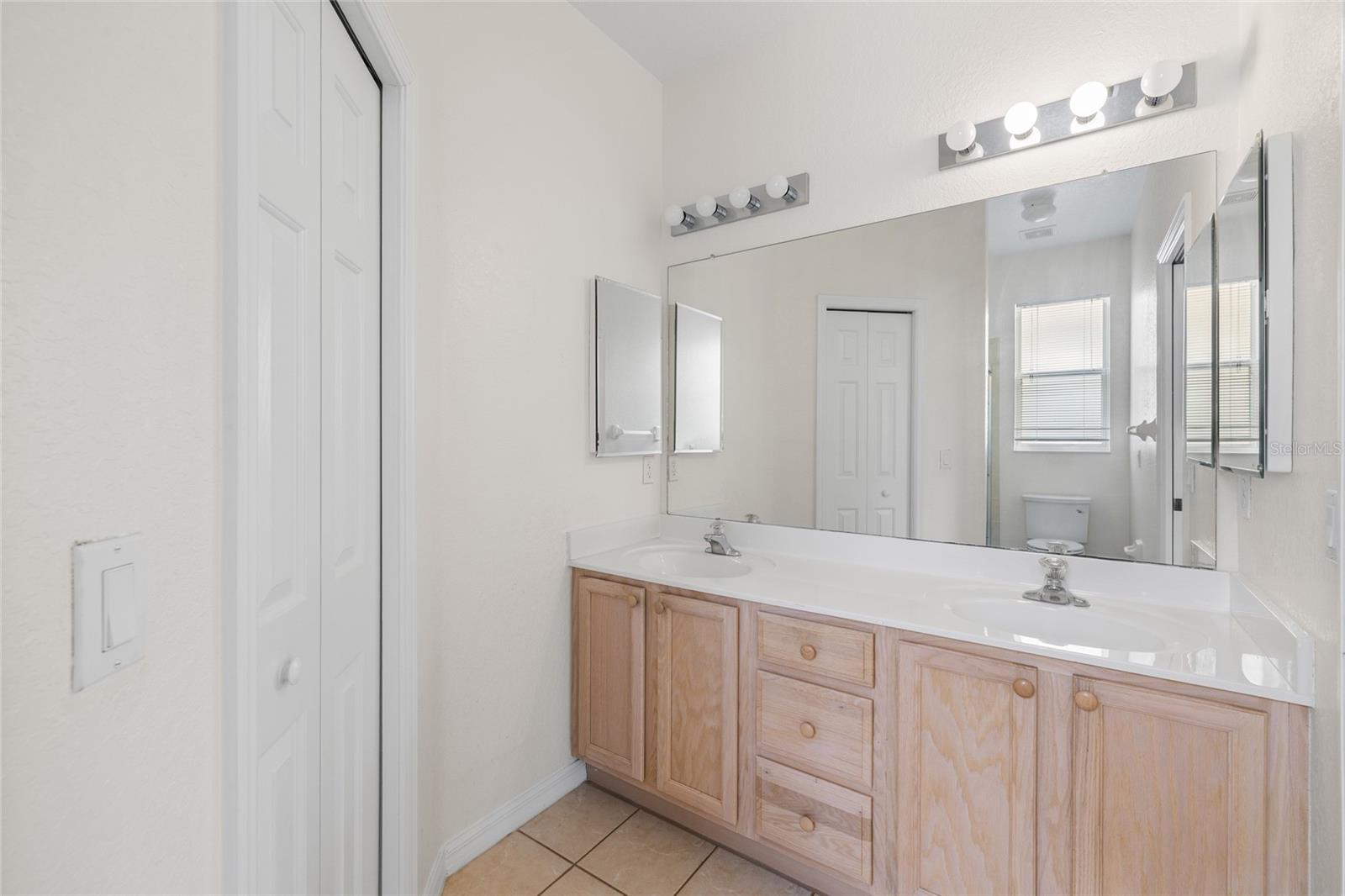 1436 HEDGEWOOD CIR — photo 22