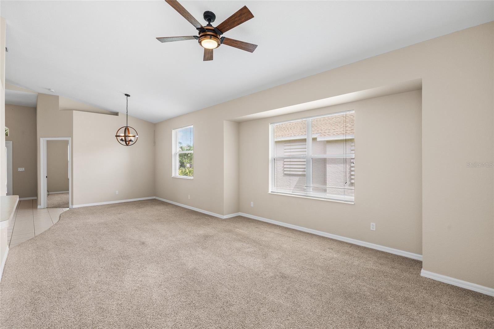 1436 HEDGEWOOD CIR — photo 12