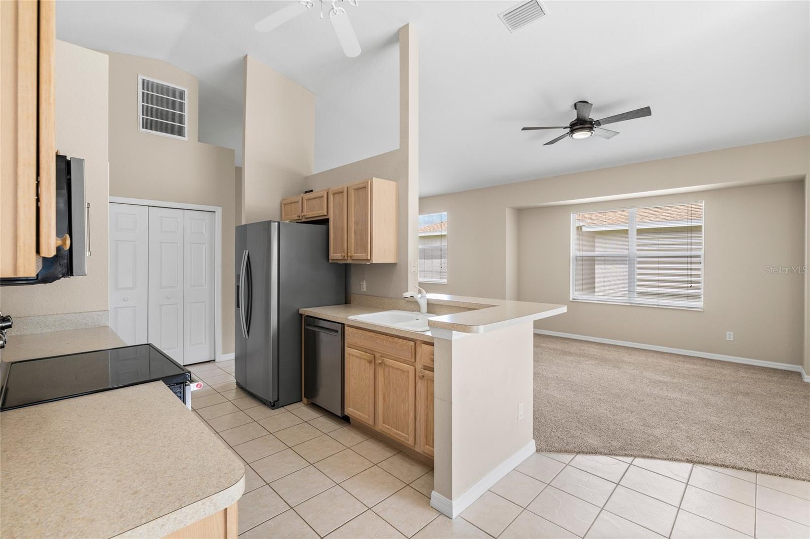 1436 HEDGEWOOD CIR — photo 10