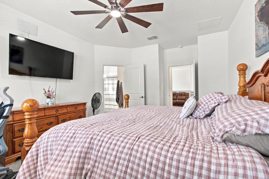10824 FANNING SPRINGS CT — photo 30