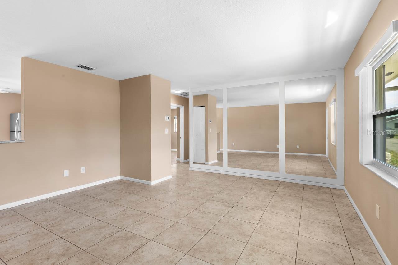 701 W BROCKTON PL — photo 11