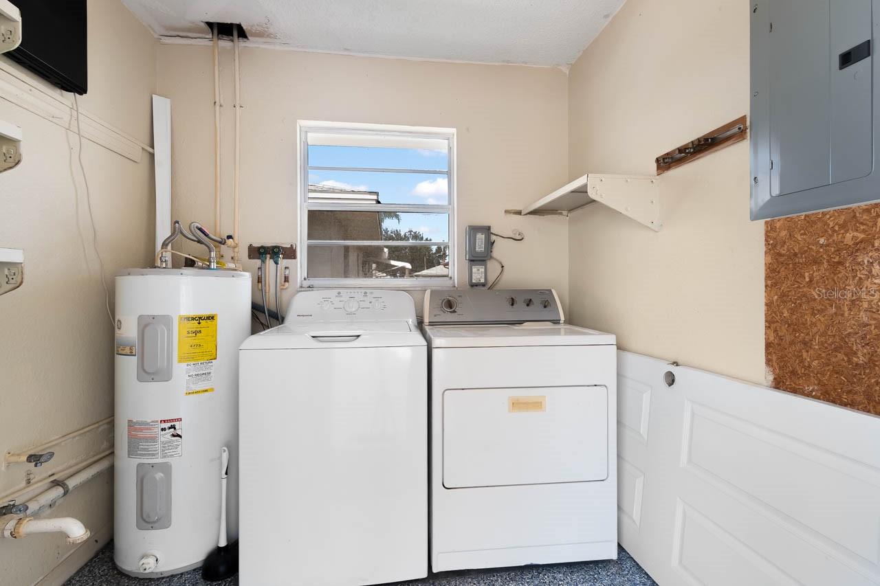 701 W BROCKTON PL — photo 28