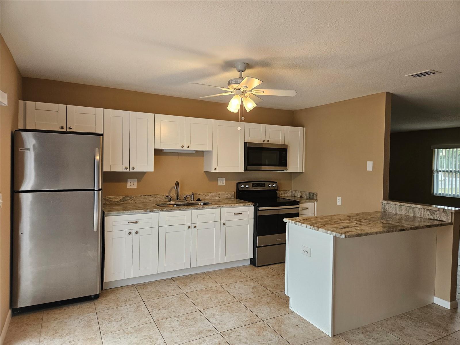 701 W BROCKTON PL — photo 14