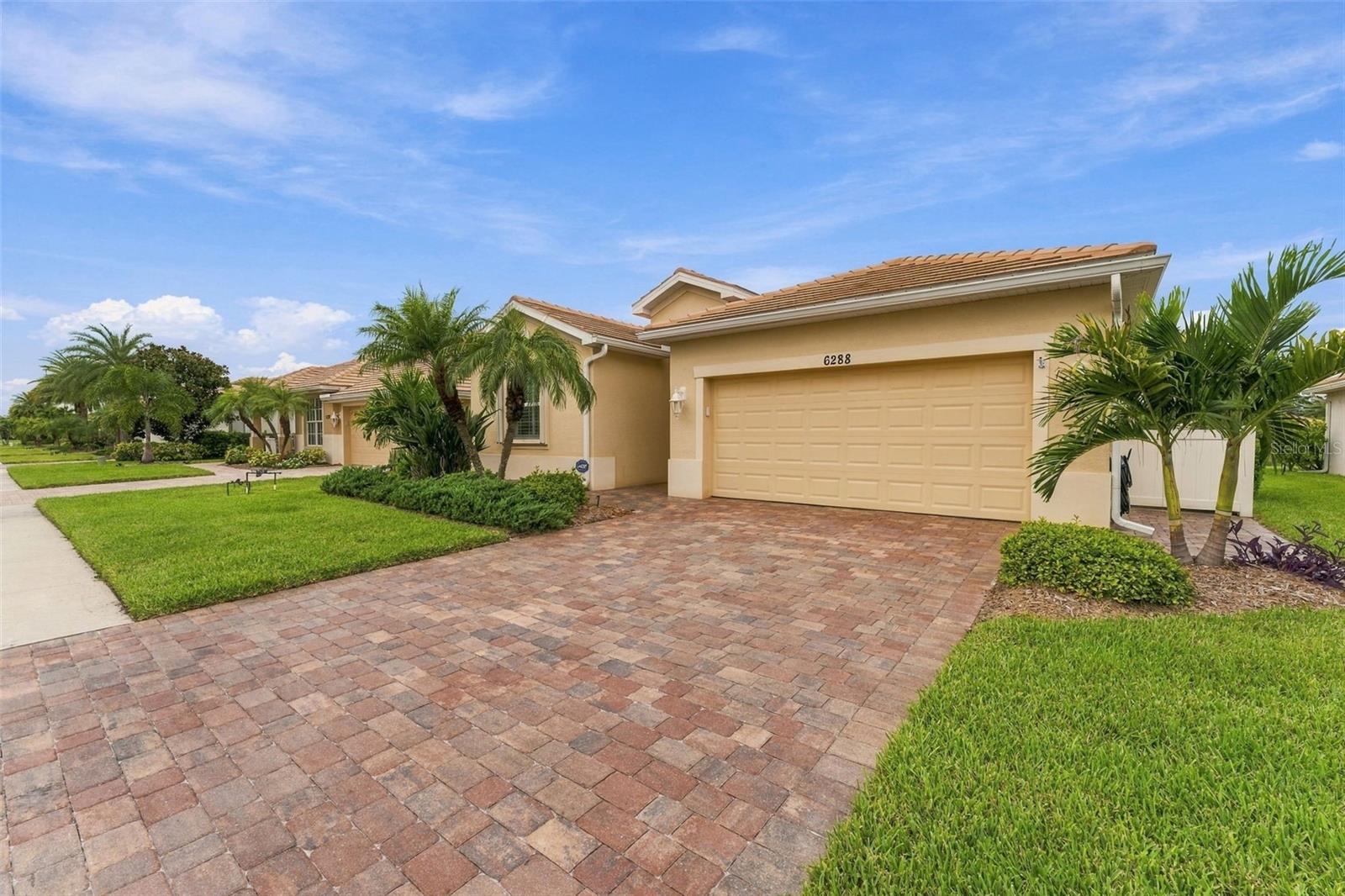 6288 GRAND CYPRESS BLVD — photo 3