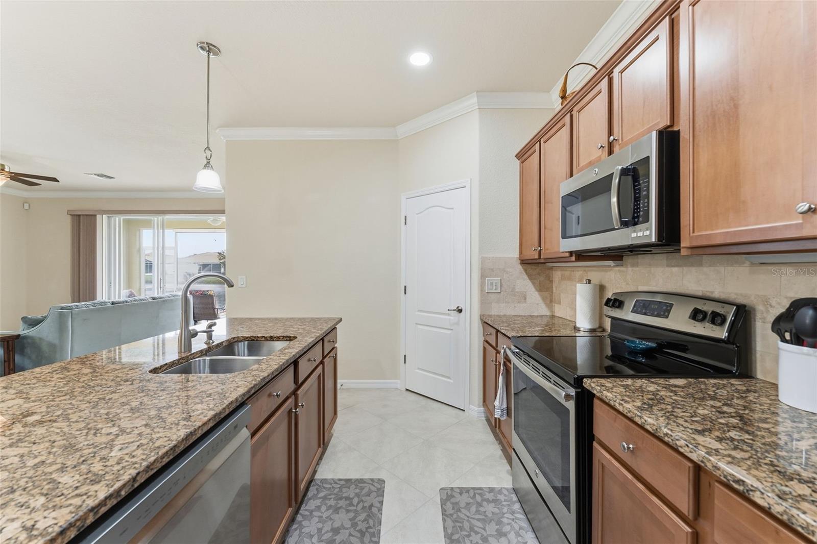 6288 GRAND CYPRESS BLVD — photo 12