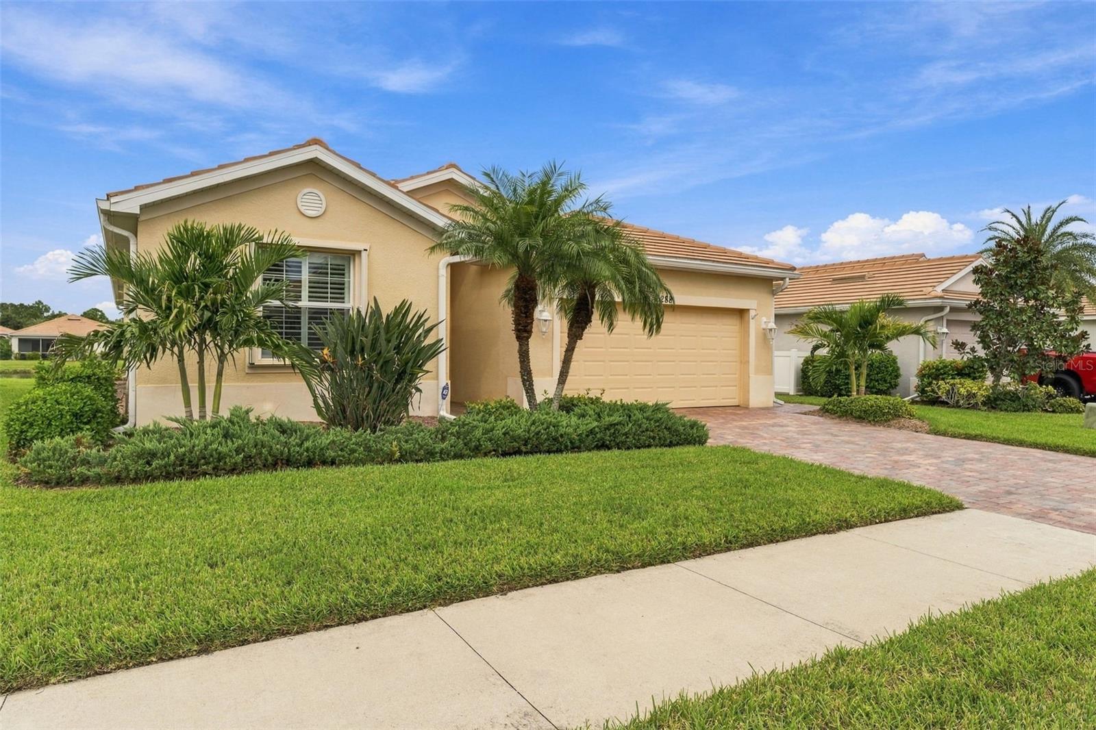 6288 GRAND CYPRESS BLVD — photo 2