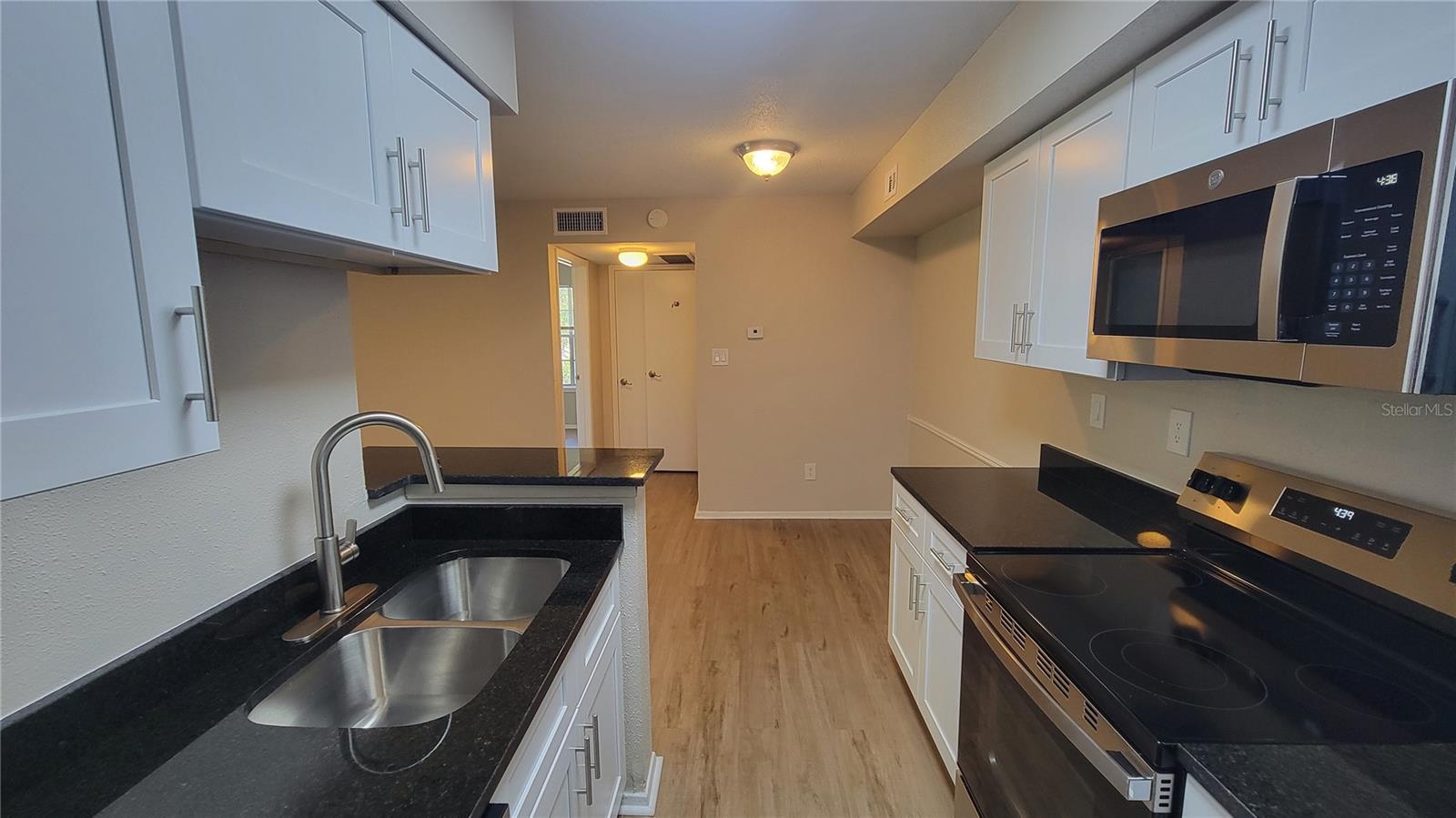 9100 DR MARTIN LUTHER KING JR ST N #206 — photo 11