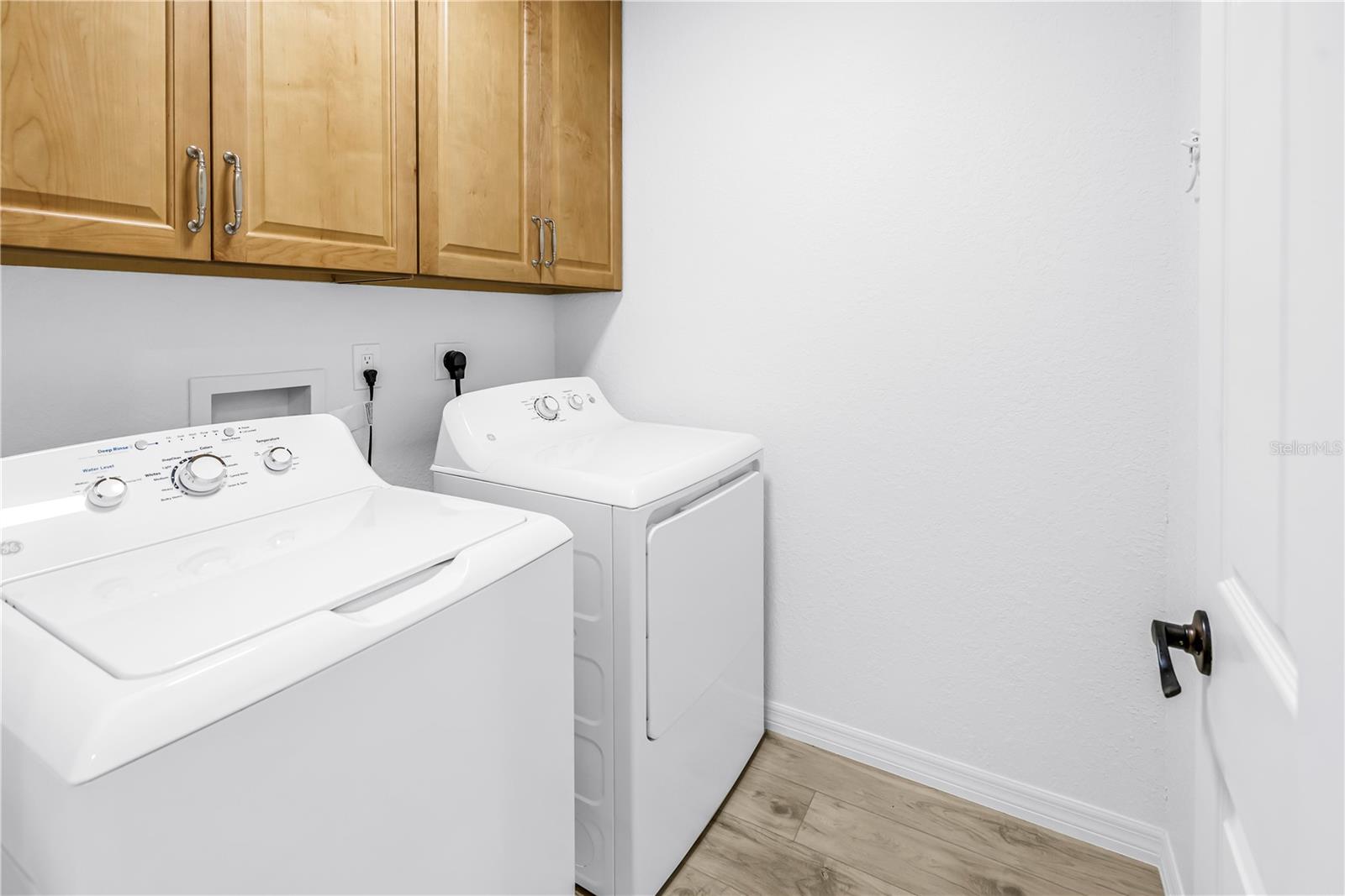350 2ND ST N #6 — photo 43